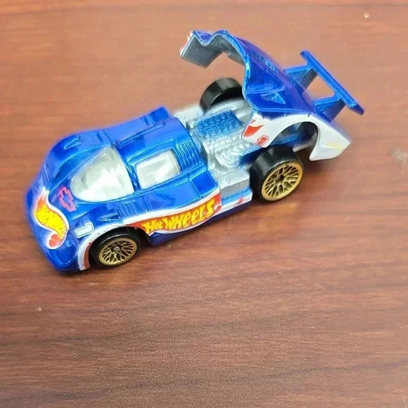 Vintage Hot Wheels 1983 Malaysia1:64 Scale Race Car Blue White - Picture 6 of 7